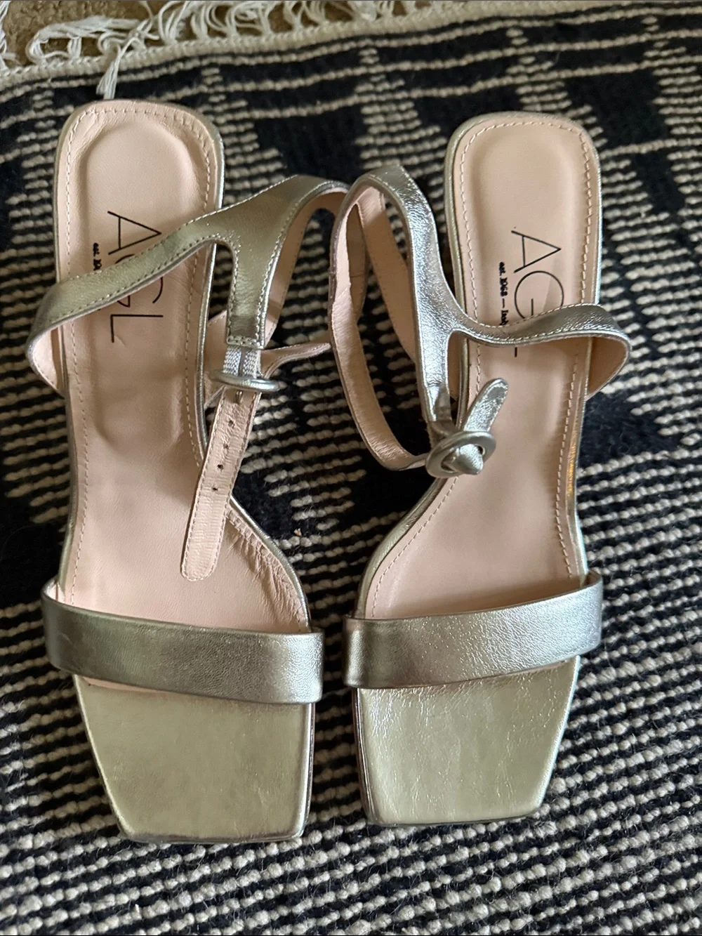 Agl mimi wedge
